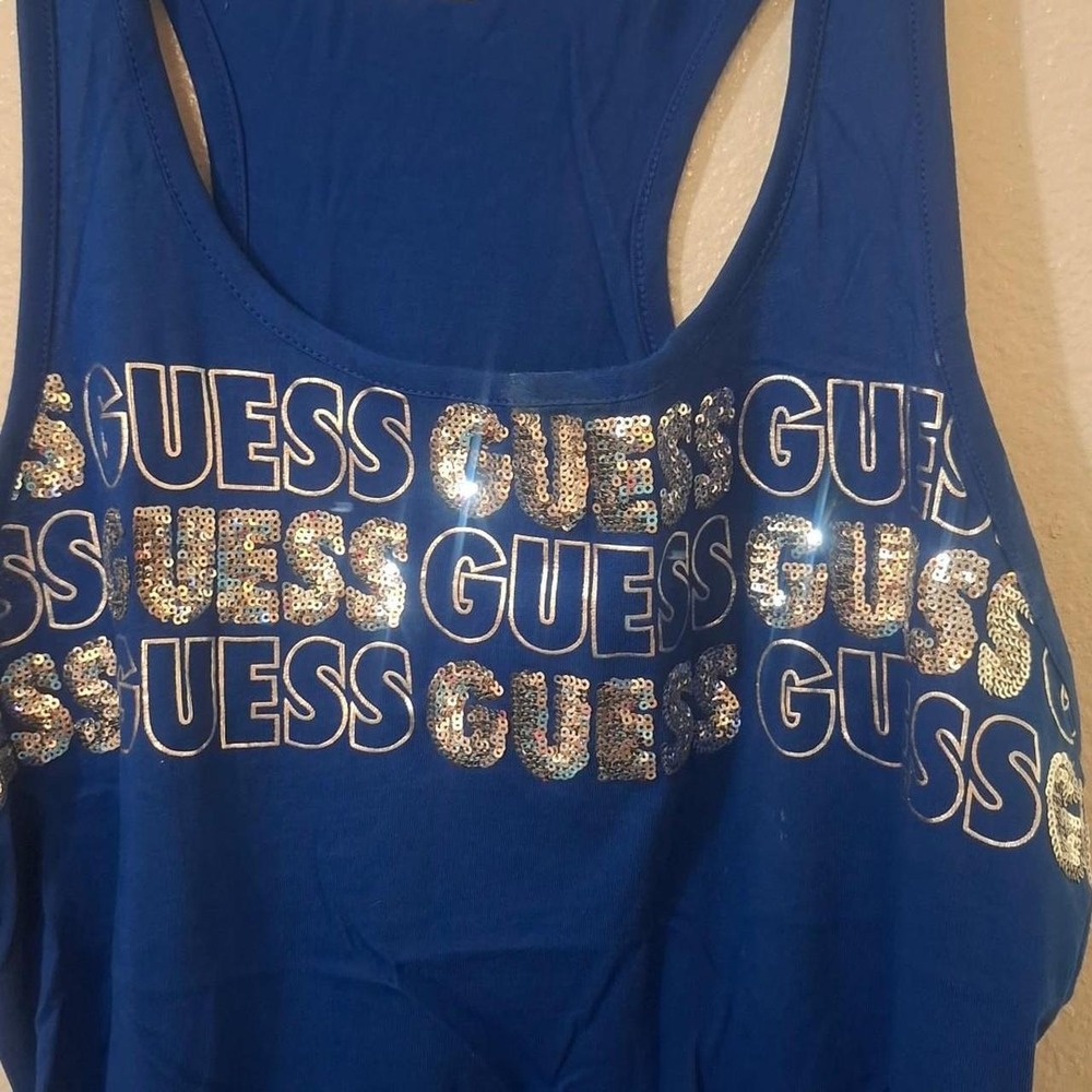 Guess top